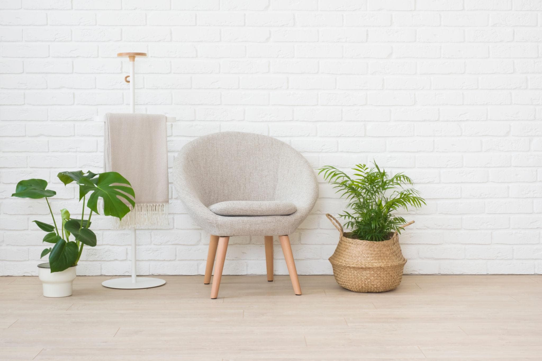How to Live More with Less: A Guide to Minimalism Lifestyle
